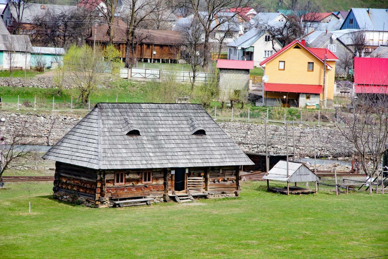 Коло Гір Hotel Alsókalocsa Kültér fotó